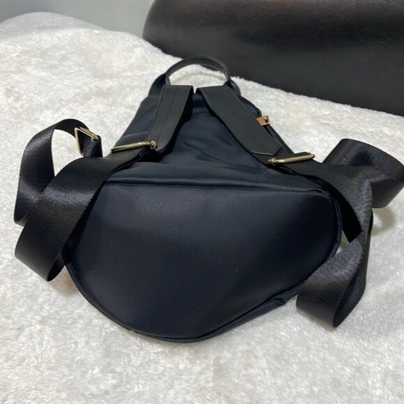 MRXFN Women's Backpack - Picture 9 of 16